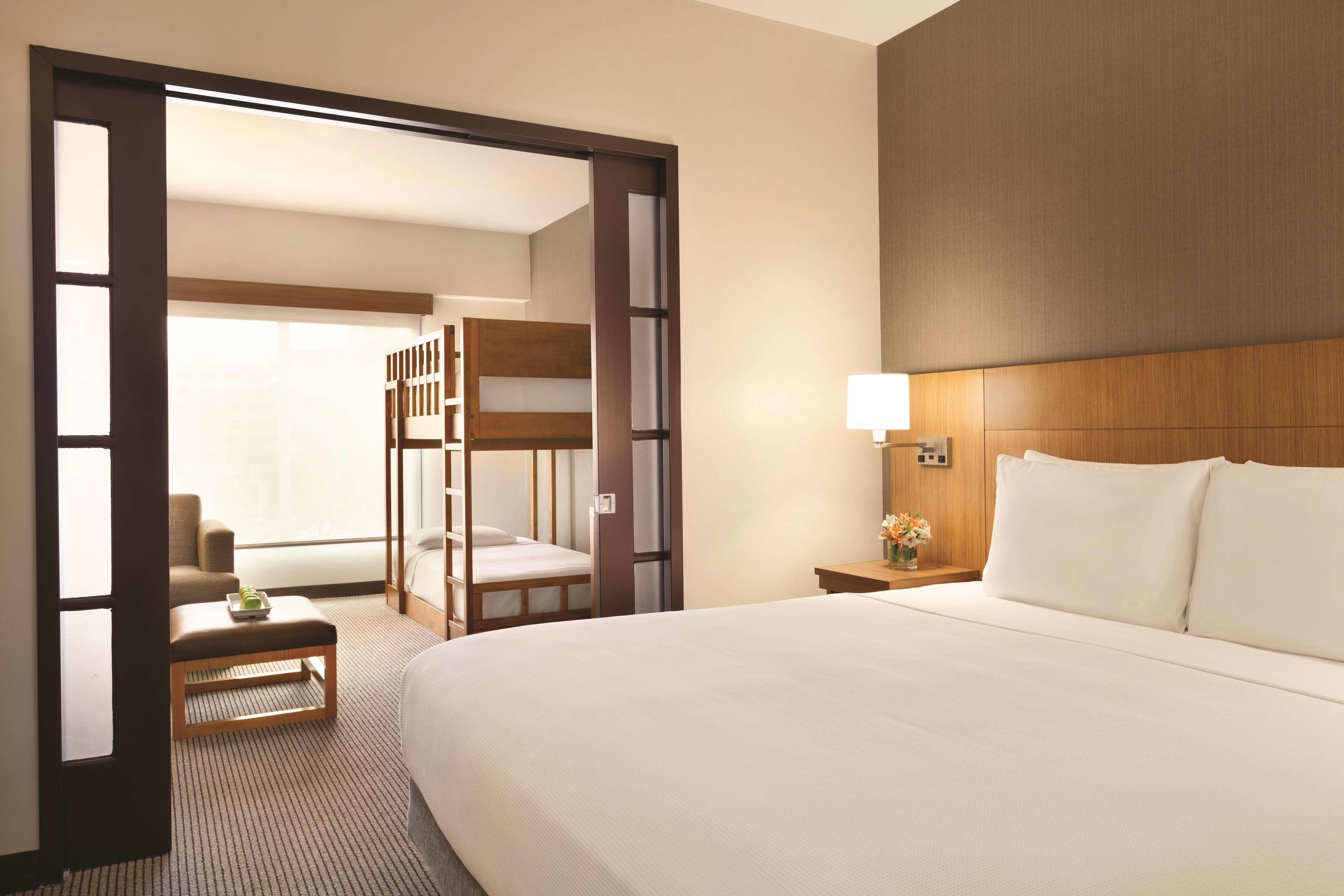 Hyatt Place At Anaheim Resort / Convention Center Экстерьер фото