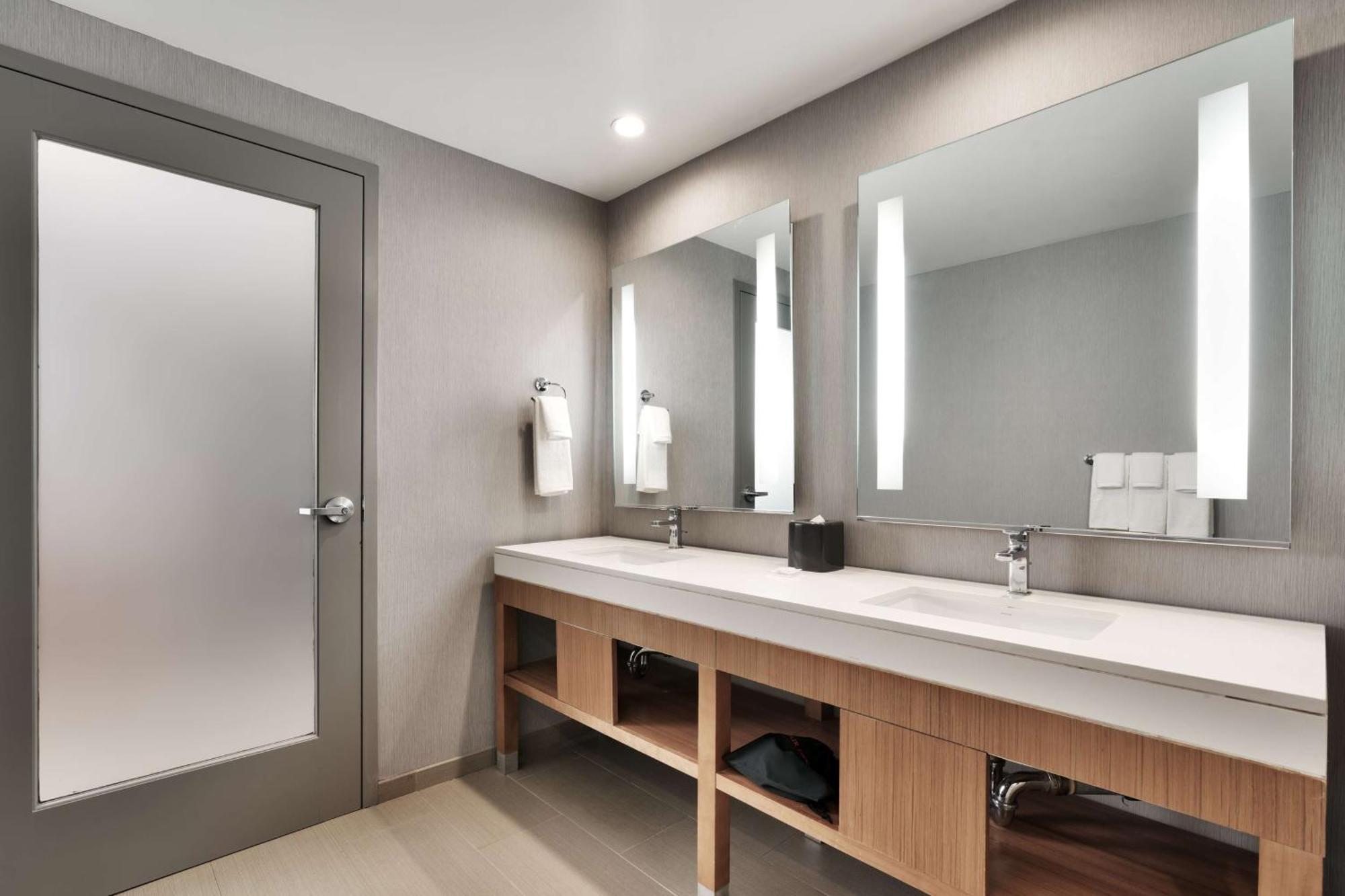 Hyatt Place At Anaheim Resort / Convention Center Экстерьер фото