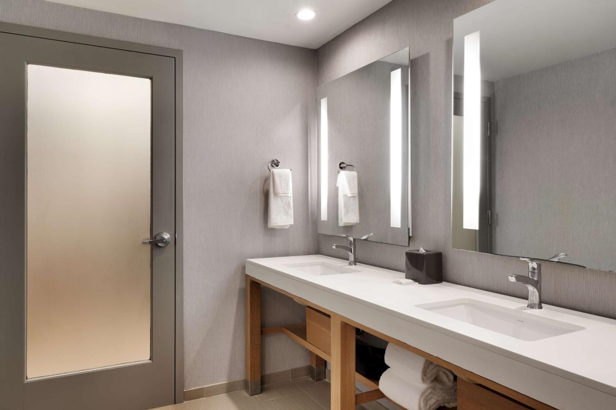 Hyatt Place At Anaheim Resort / Convention Center Экстерьер фото